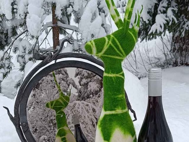 Viinijäähdytin korvilla ja hörhöillä, vihreä